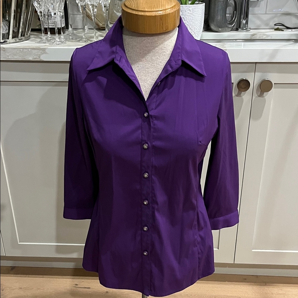 NEW Elegant Purple Women's stretch button down blouse with rhinestone buttons